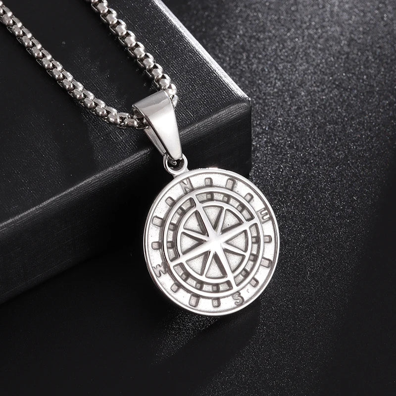 Vintage Compass Medal Pendant Stainless Steel Necklace Mens High Quality round Hip Hop Trend Jewelry Gifts Wholesale